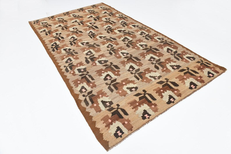 edit1: Repeat Floral Vintage Rug