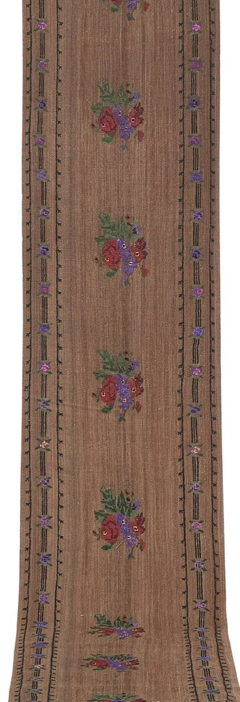edit58 Embroidered Runner Rug: edit9