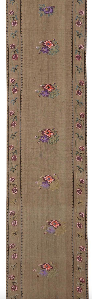 edit5: Embroidered Floral Runner Rug