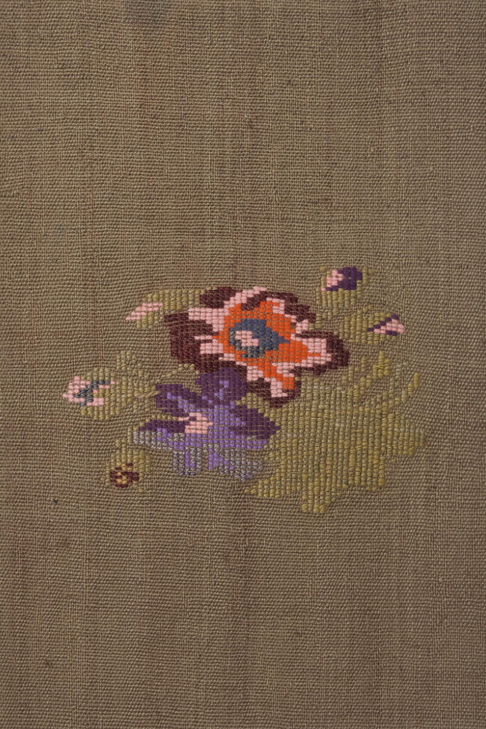 edit5: Embroidered Floral Runner Rug